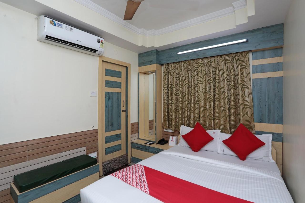 Oyo 26143 Hotel Abedin Калькутта Экстерьер фото